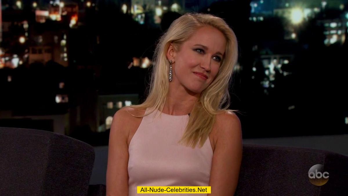 Anna Camp legs at Jimmy Kimmel Live.