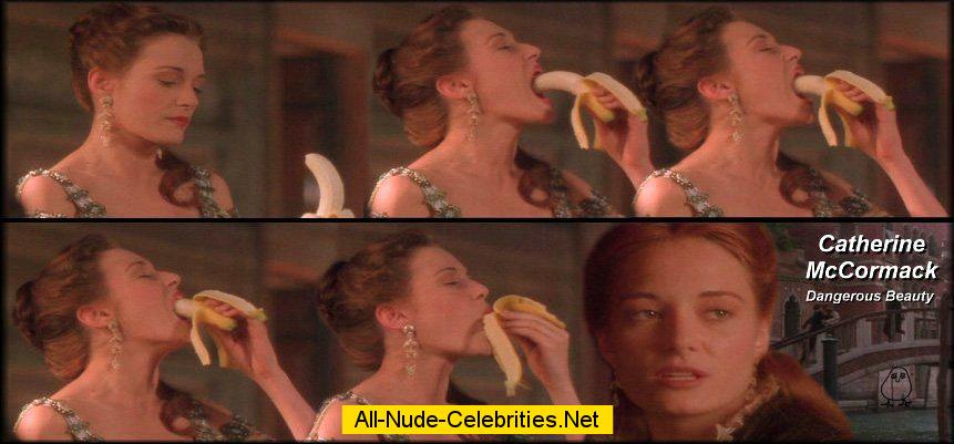 Catherine McCormack in sex scenes from Dangerous Beauty