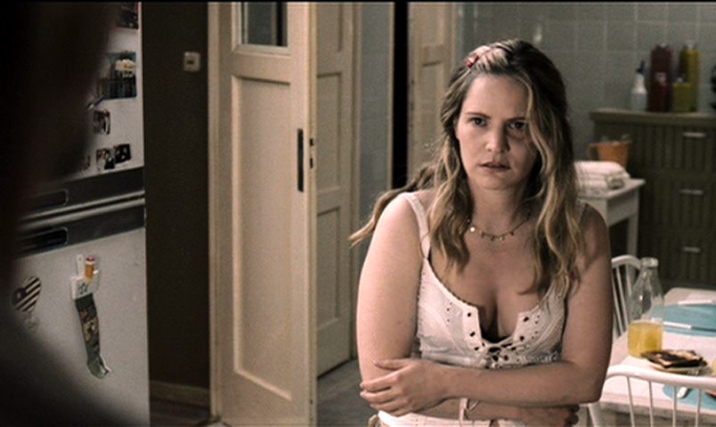 Jennifer Jason Leigh.