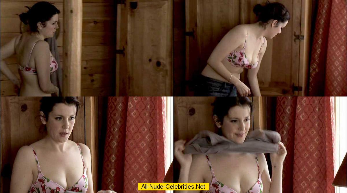 Melanie Lynskey sexy and topless vidcaps.